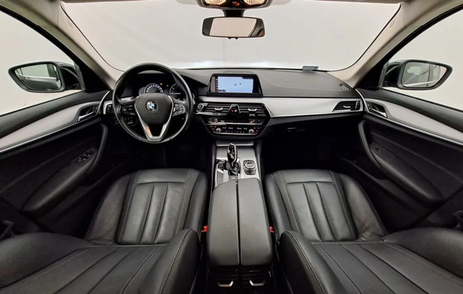 BMW Seria 5 cena 95000 przebieg: 194000, rok produkcji 2018 z Poznań małe 529